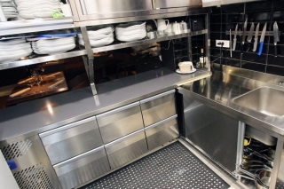 La Grotta Restaurant - Modern Kitchen La Grotta Restaurant - Modern Kitchen