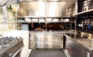 La Grotta Restaurant - Modern Kitchen La Grotta Restaurant - Modern Kitchen